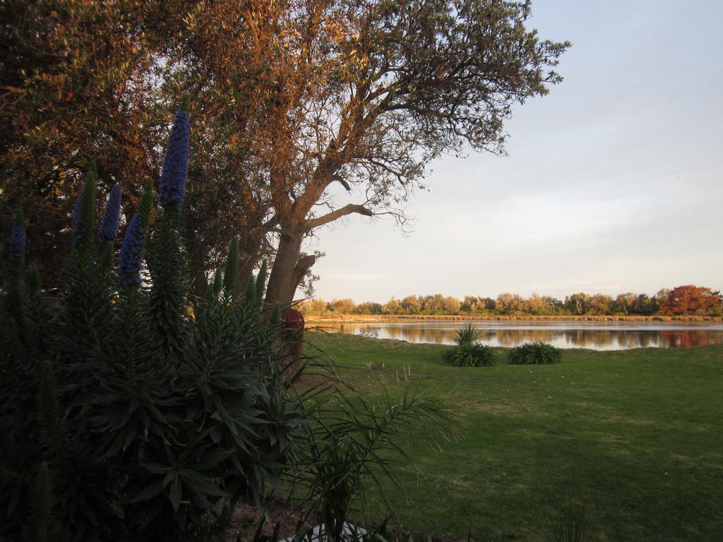 Lakes Entrance Waterfront Cottages With King Beds Exteriér fotografie